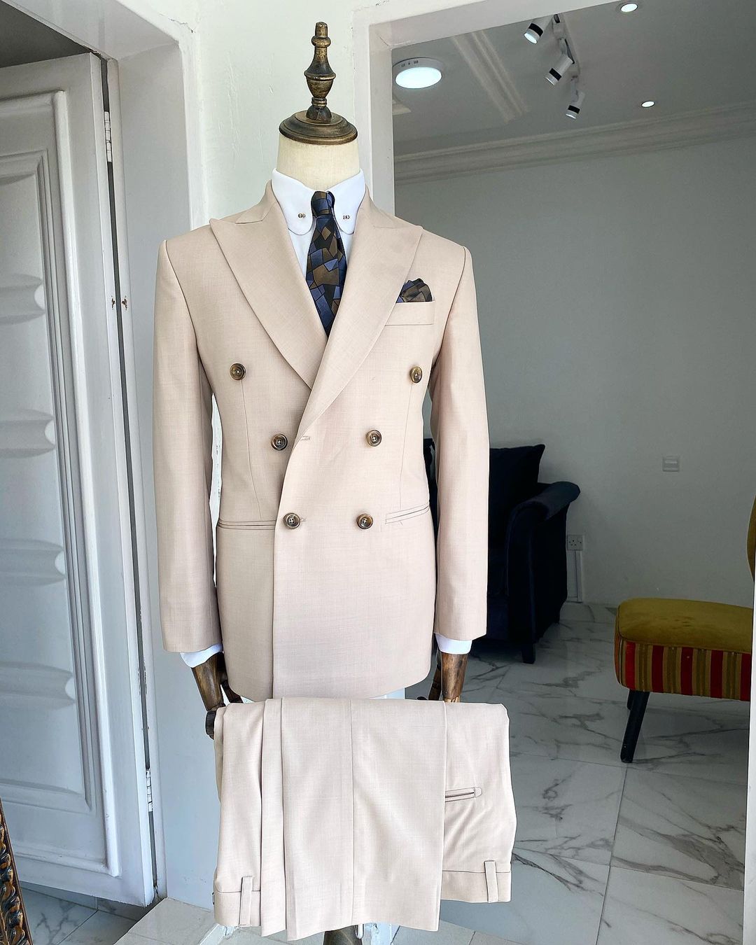 Costume Transpassado Windsor Heritage por Costume Transpassado Windsor Heritage - Altair & Lane