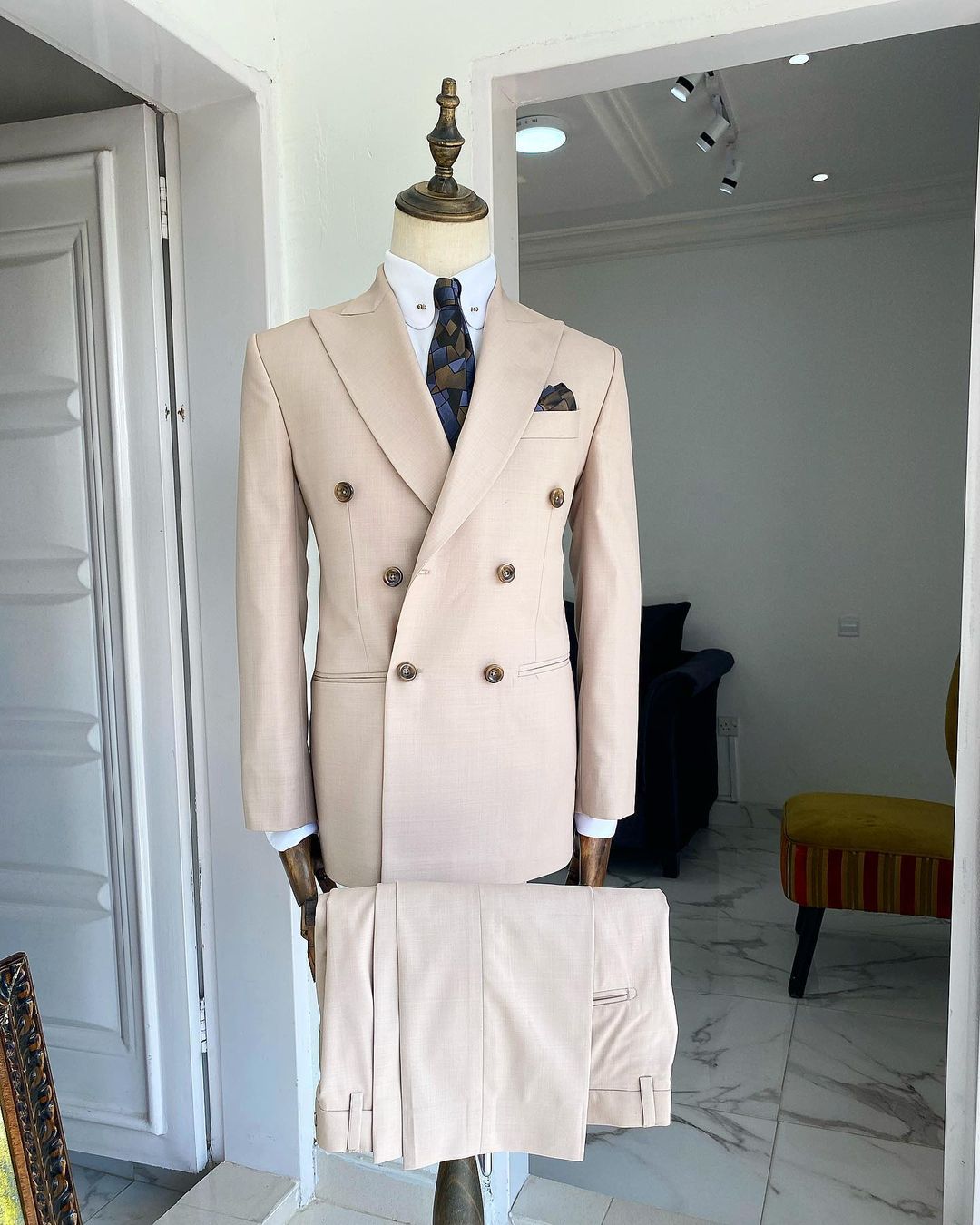 Costume Transpassado Windsor Heritage por Costume Transpassado Windsor Heritage - Altair & Lane